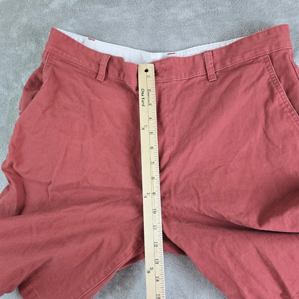 Dockers Shorts Mens 36x10 Burgundy Stretchy Flat Front Chino Pockets Casual Golf
